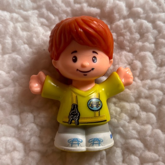 Set of Five Fisher Price Little People Eddie Sofie Pilot Construction Worker Boy - Picture 3 of 9